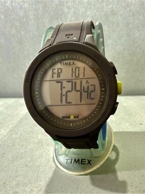 Timex Ironman Digital Watch WR100M Indiglo Alarm Chronograph working NEW BATTERY